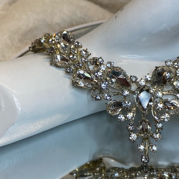 Vintage Rhinestone Bib Necklace Silver Tone 16-18” Multiple Shapes & Size stones - Picture 16 of 17
